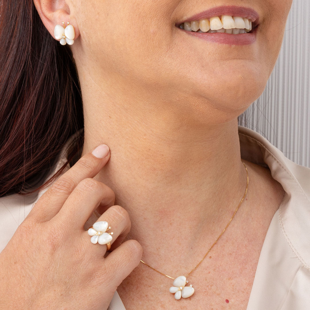 Completo-Ribelle-ORO-GIALLO-e-madreperla-bianca