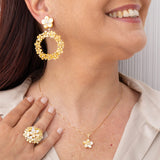 Ciondolo Ginestra madreperla gialla e oro