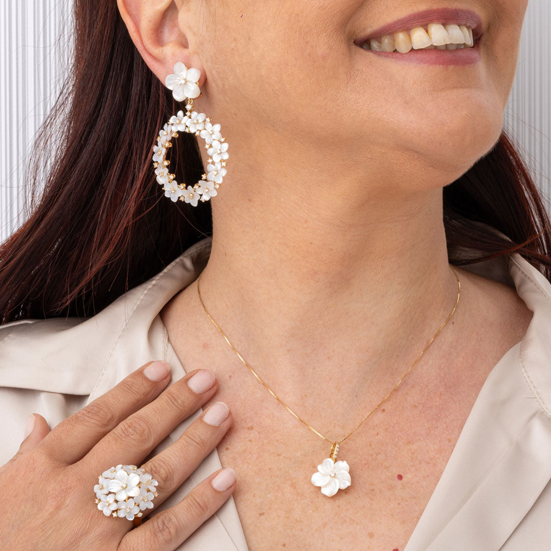 Ghirlande+Anello-Bouquet-Ciondolo-semplice-madreperla-bianca-ORO-Gelsomino